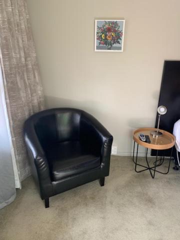 Twizel Central Studio Accommodation Exteriör bild